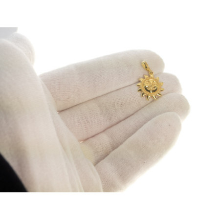 Pozlacený stříbrný přívěsek - slunce