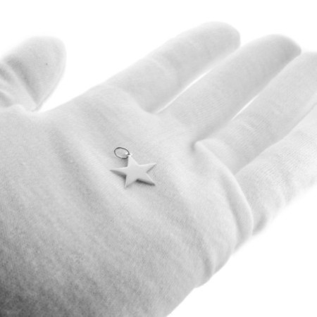 Stříbrný přívěsek - hvězdička