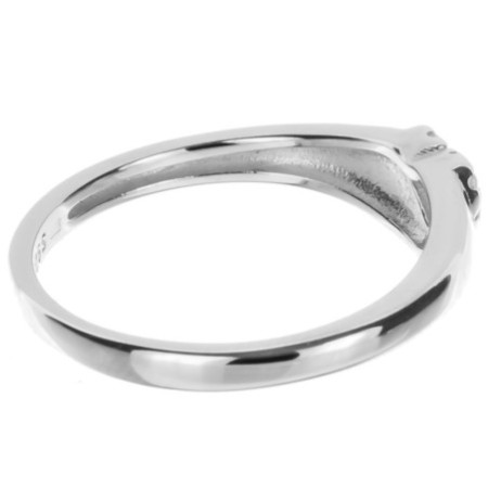 Stříbrný prsten - srdíčko, čiré kulaté zirkony