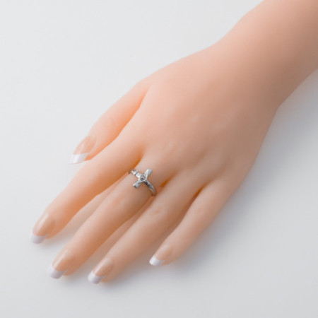 Stříbrný prsten - křížek s Ježíšem