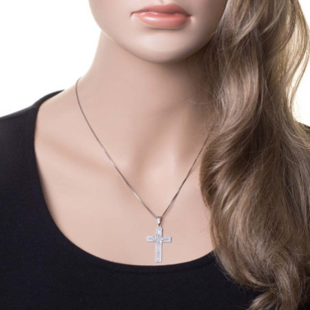 Stříbrný přívěsek - křížek, s ručním gravírem