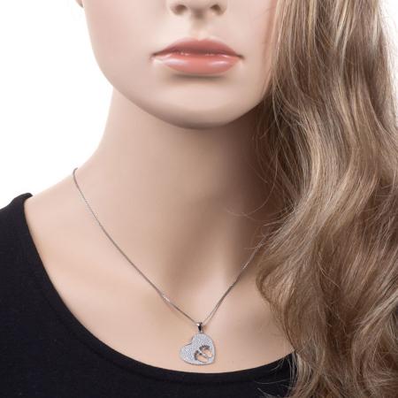 Stříbrný přívěsek - nožičky, srdíčko, čiré kulaté zirkony | Argento.cz