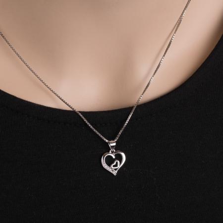 Stříbrný přívěsek - srdíčko, čiré kulaté zirkony | Argento.cz
