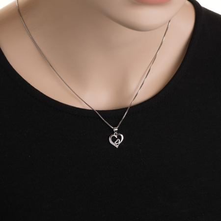 Stříbrný přívěsek - srdíčko, čiré kulaté zirkony | Argento.cz