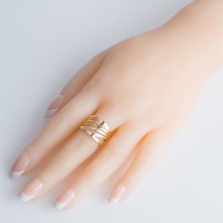 Pozlacený stříbrný prsten - s ručním gravírem | Argento.cz