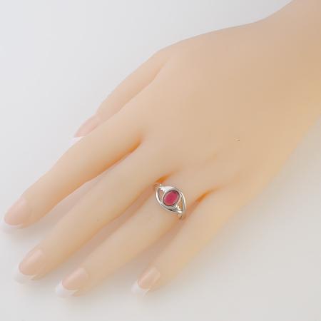 Stříbrný prsten - tmavě růžový oválný zirkon | Argento.cz