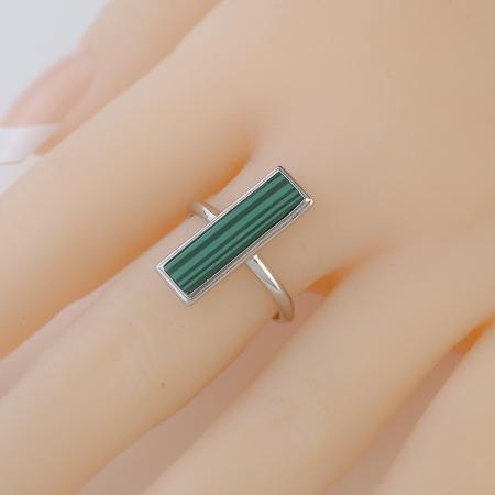 Stříbrný prsten - syntetický kámen zelený malachit | Argento.cz