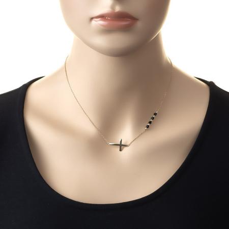 Pozlacený stříbrný náhrdelník - křížek, černé zirkony ve tvaru kuličky, délka 43 až 46 cm | Argento.cz