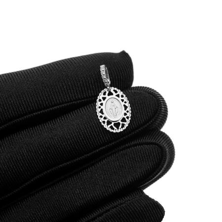 Přívěsek z bílého zlata Zázračná medailka - čiré kulaté zirkony | Argento.cz