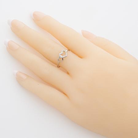 Stříbrný prsten - srdíčko, čiré kulaté zirkony | Argento.cz