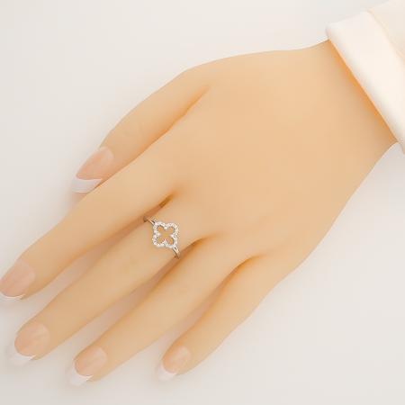 Stříbrný prsten - čtyřlístek, čiré kulaté zirkony | Argento.cz