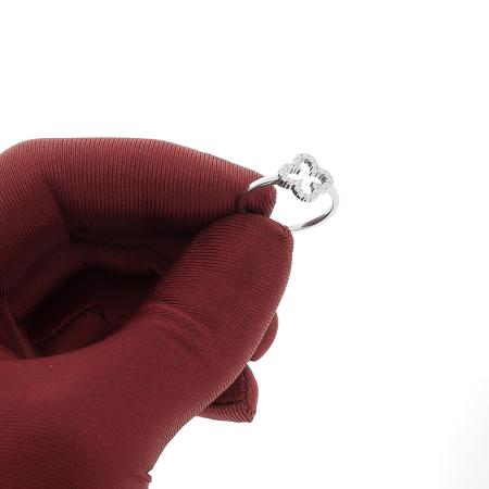 Stříbrný prsten - čtyřlístek, čiré kulaté zirkony | Argento.cz