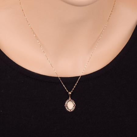 Zlatý přívěsek Zázračná medailka - tmavě růžové zirkony ve tvaru čtverce | Argento.cz