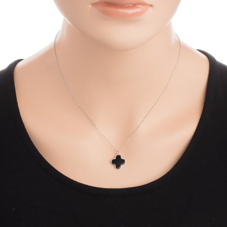Stříbrný náhrdelník - čtyřlístek, syntetický kámen černý onyx, délka 43 až 46 cm | Argento.cz