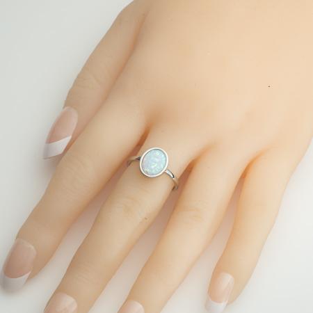 Stříbrný prsten - bílý oválný syntetický opál | Argento.cz