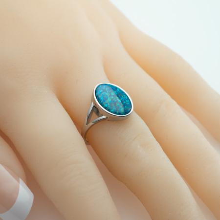Stříbrný prsten - zelený oválný syntetický opál | Argento.cz