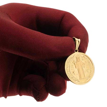 Zlatý přívěsek - medailka sv. Benedikta | Argento.cz