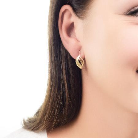 Pozlacené stříbrné náušnice - s ručním gravírem | Argento.cz