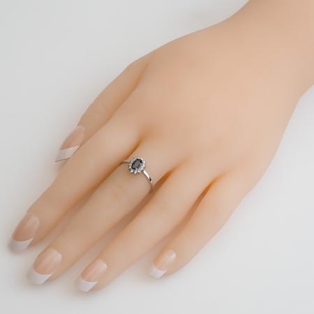 Stříbrný prsten - černý oválný zirkon, čiré kulaté zirkony | Argento.cz