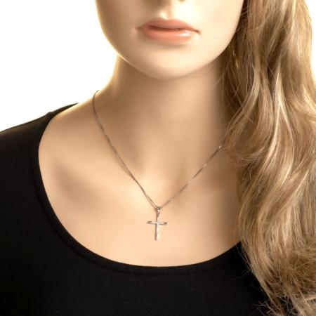 Stříbrný přívěsek - křížek, čiré kulaté zirkony | Argento.cz